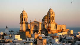 Obras de pocería y Pocería sin Zanjas en la ciudad de Cádiz